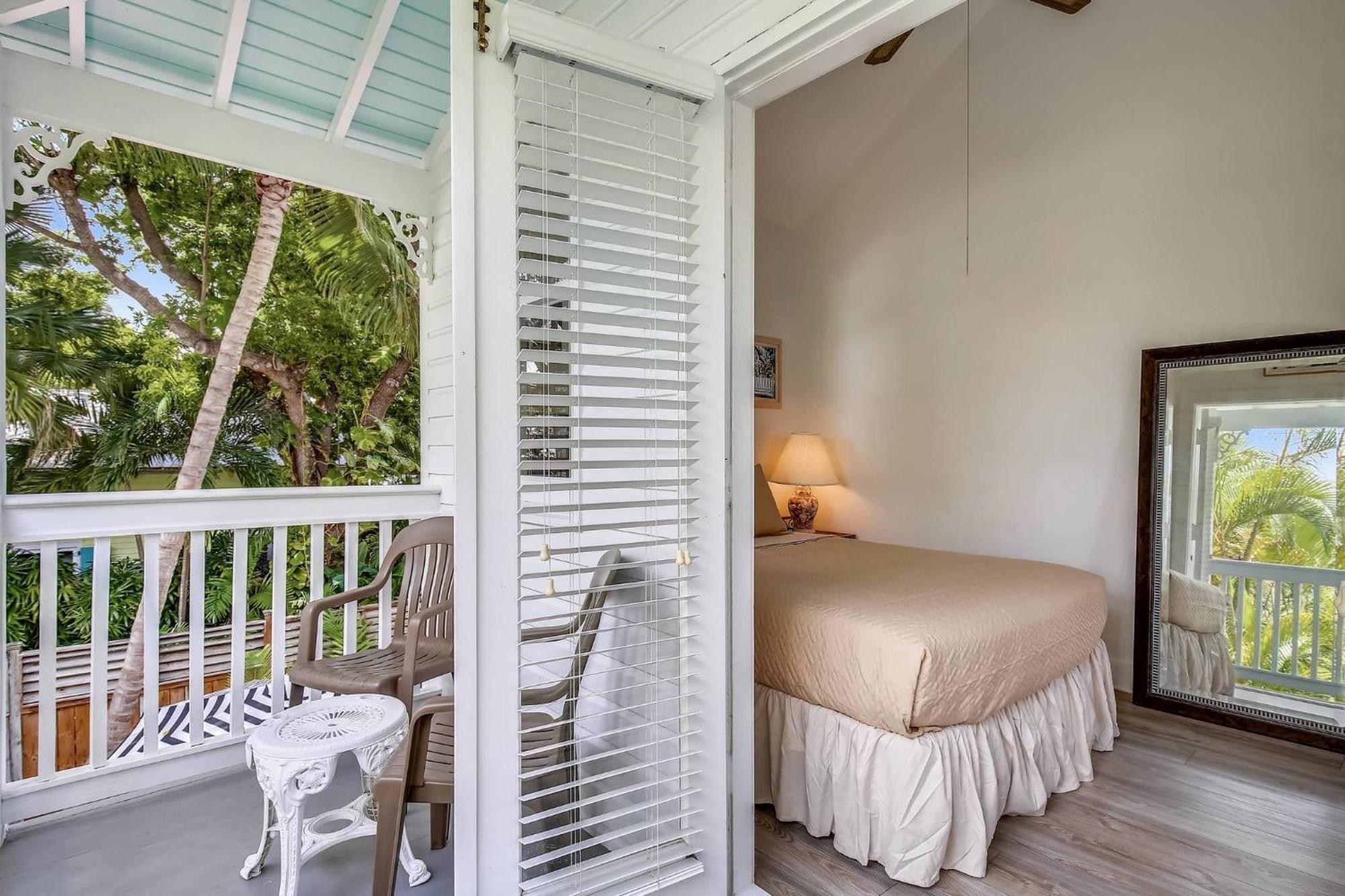 Land Of Love By Avantstay Pets Allowed Shared Pool Great Location Month Long Stays Only Key West Luaran gambar