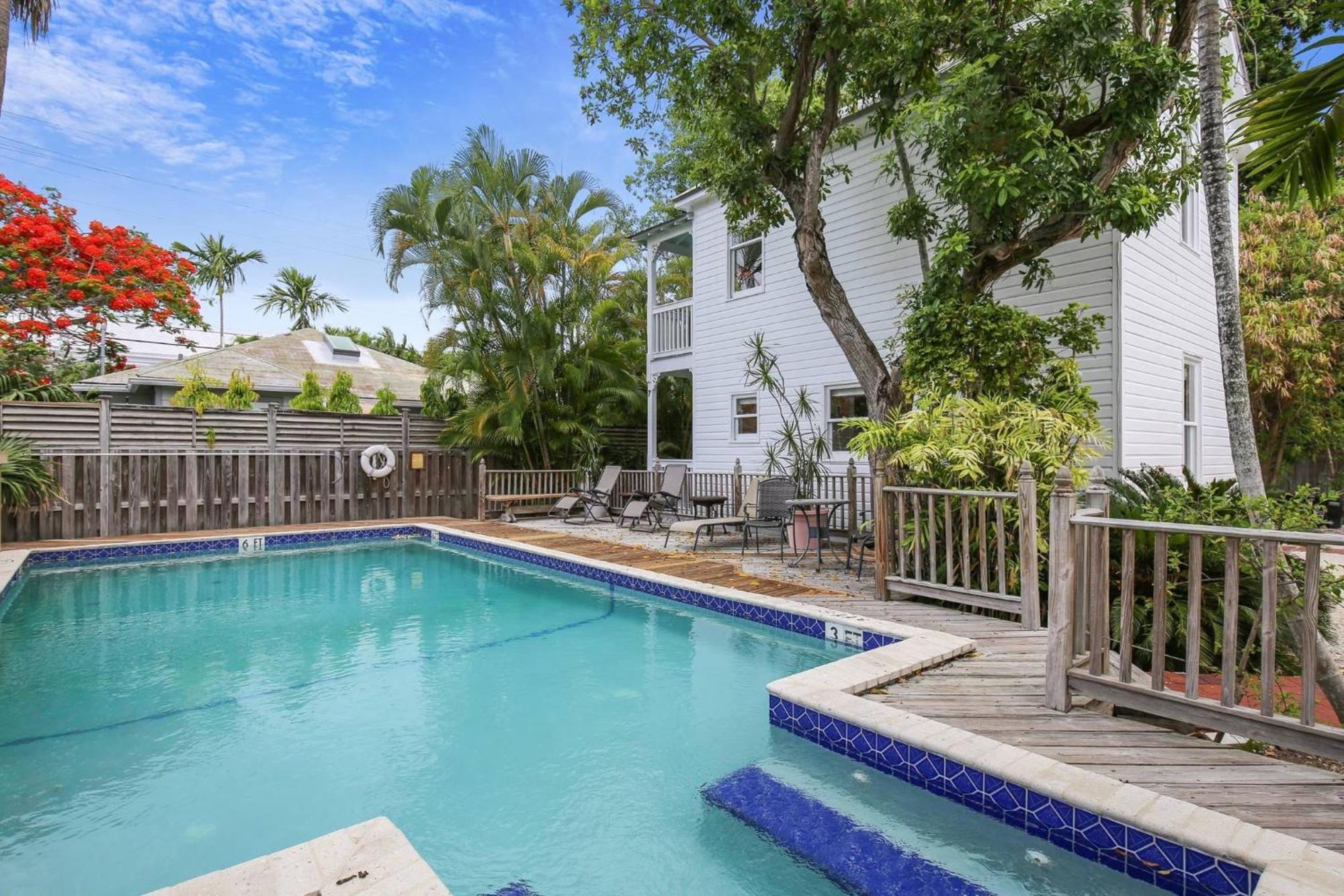 Land Of Love By Avantstay Pets Allowed Shared Pool Great Location Month Long Stays Only Key West Luaran gambar