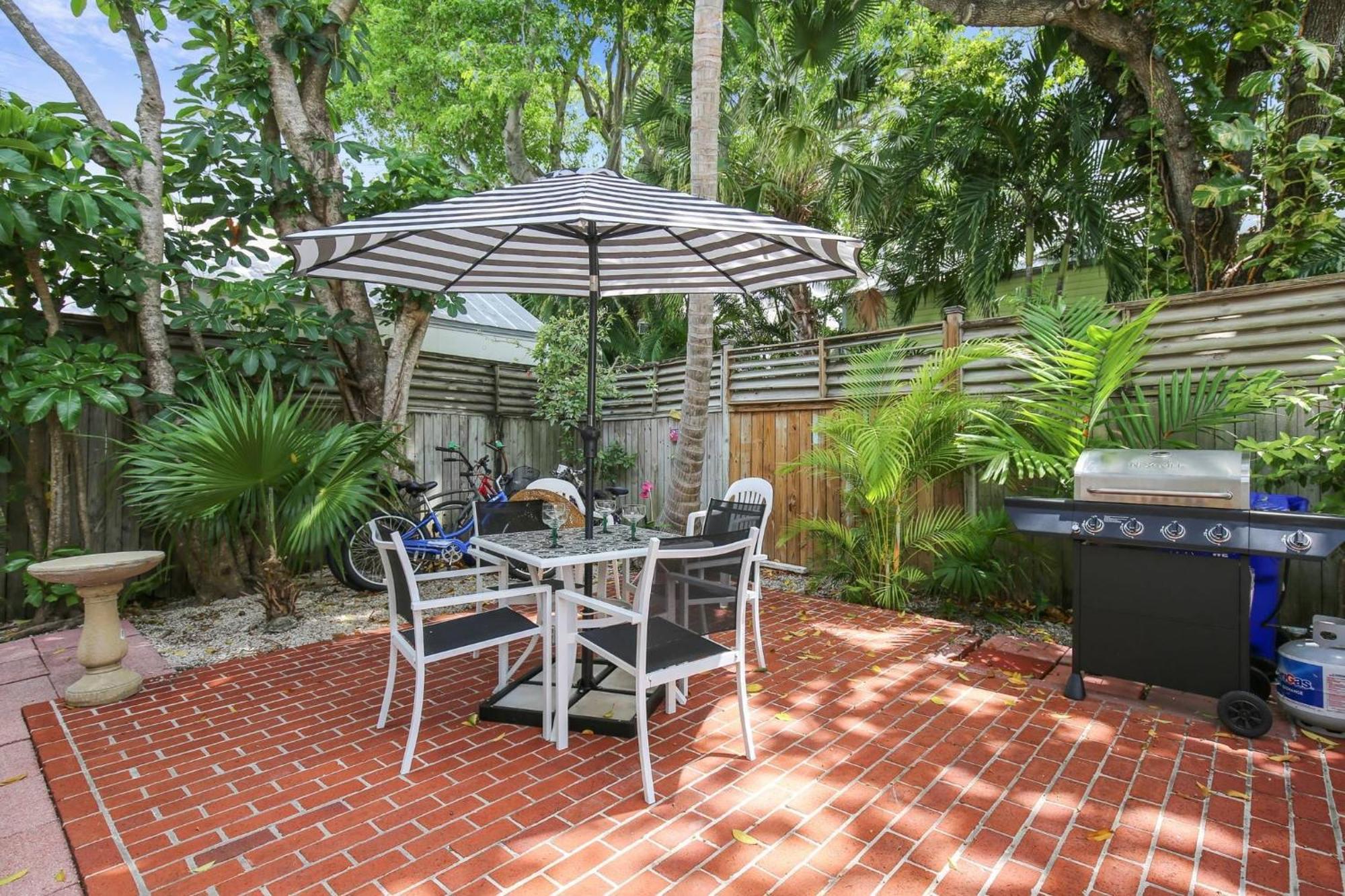 Land Of Love By Avantstay Pets Allowed Shared Pool Great Location Month Long Stays Only Key West Luaran gambar